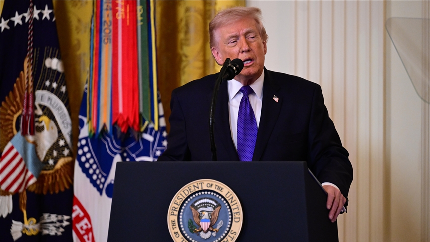 Trump: (İran) Sert bir darbe vurmaya bile başlamadık. Büyük dalga yakında  geliyor