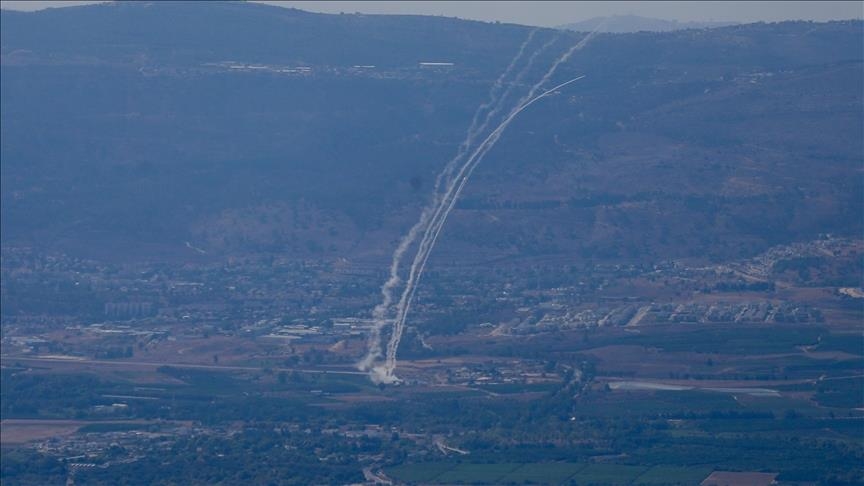 إصابة 4 إسرائيليين بسقوط صاروخ في الجليل أطلق من لبنان 