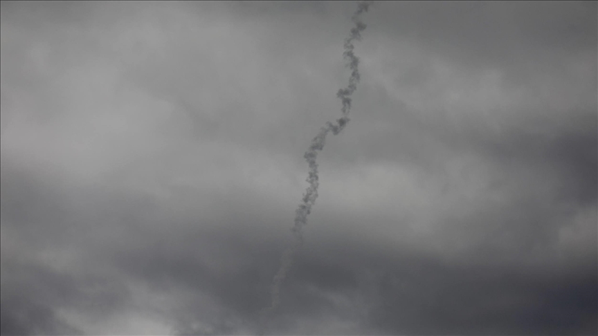 القدس.. دوي صفارات الإنذار وأصوات اعتراضات صواريخ إيرانية 