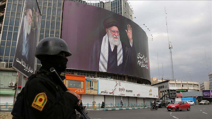 Hamaney'in ölümü İran'daki dengeleri nasıl etkiler?