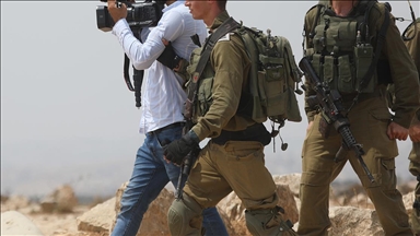 Türk gazetecilerin İsrail'de gözaltına alınmasına tepkiler