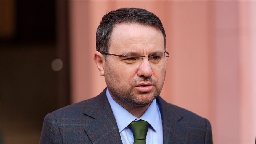 Adalet Bakanı Gürlek'ten CHP Genel Başkanı Özel hakkında suç duyurusu ve 1 milyon liralık tazminat