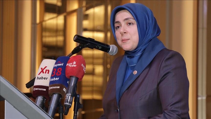AK Parti Genel Merkez Kadın Kolları Başkanı Ercan, Kayseri'de iş kadınlarıyla buluştu haber görseli