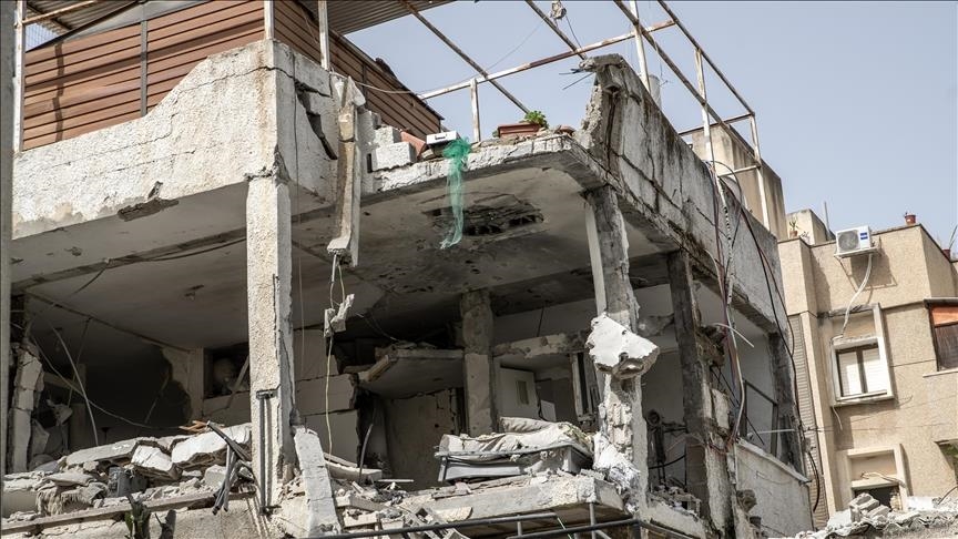 Ракетные обломки от иранской атаки поразили Тель-Авив и окрестности