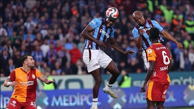 قدم.. طرابزون سبور يشعل الصراع على لقب الدوري التركي