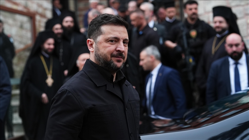 Middle East Strike: Iran's Hormuz Standoff Echoes in Asia, Igniting New Border Tensions and Economic Shifts