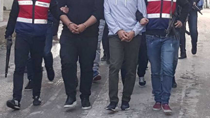 Konya merkezli 13 ildeki FETÖ operasyonunda 19 şüpheli gözaltına alındı