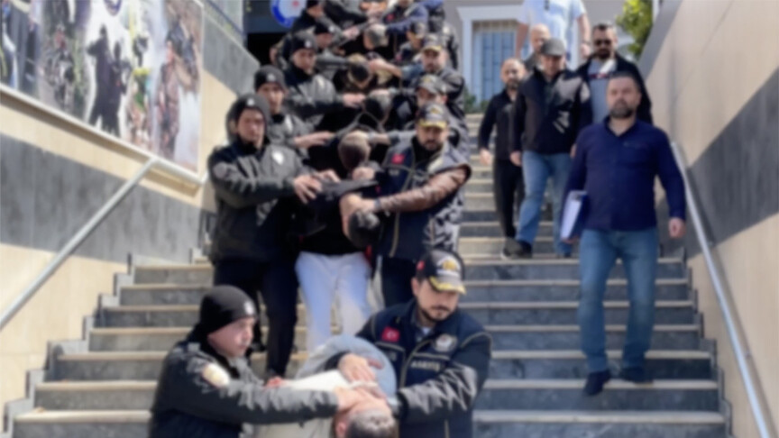 İstanbul merkezli 15 ildeki operasyonda suç içerikli paylaşım yapan 20 zanlı adliyede