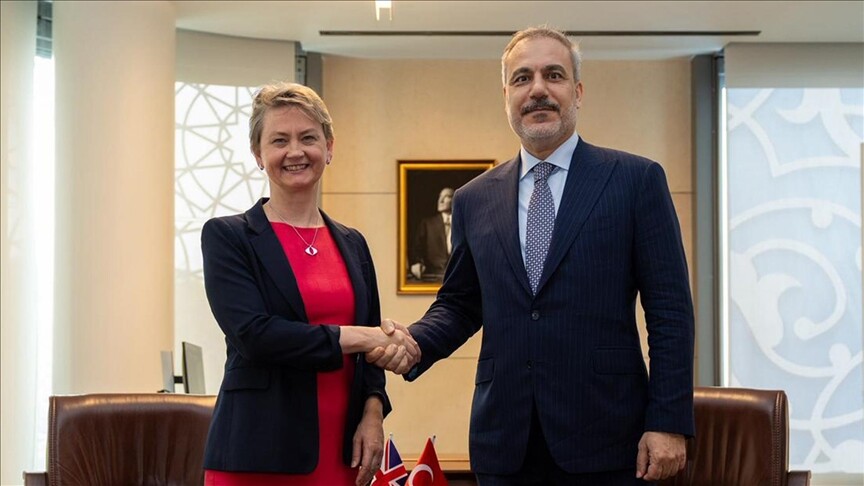 Dışişleri Bakanı Fidan, İngiltere Dışişleri Bakanı Cooper ile telefonda görüştü
