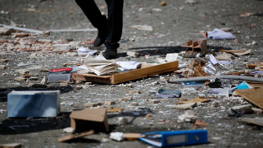 Të paktën 6 të vrarë në një sulm amerikano izraelit në lindje të Teheranit