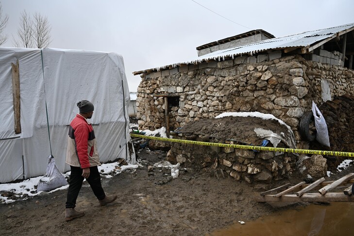 AFAD, Van'daki 5,2 büyüklüğündeki depremin ön değerlendirme raporunu açıkladı