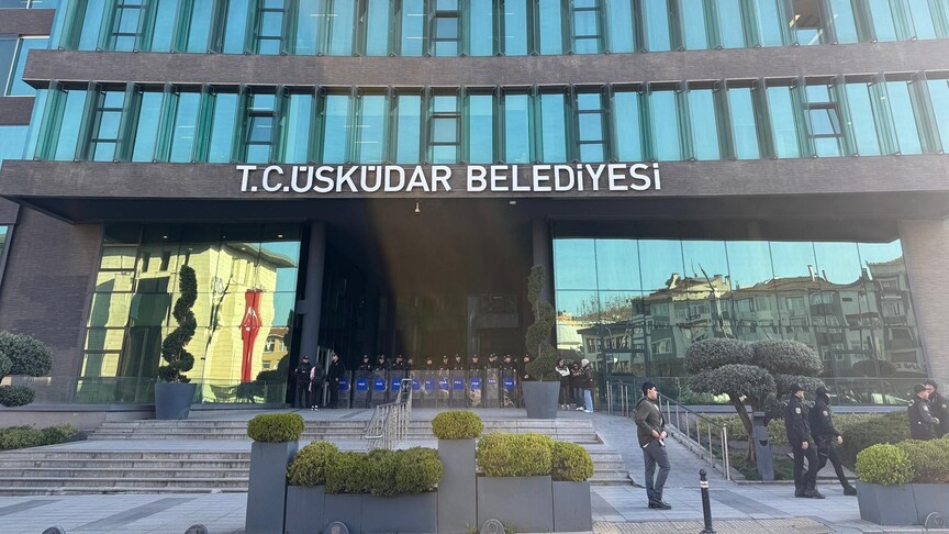 Üsküdar Belediyesine yönelik usulsüzlük soruşturmasında 20 şüpheli gözaltına alındı