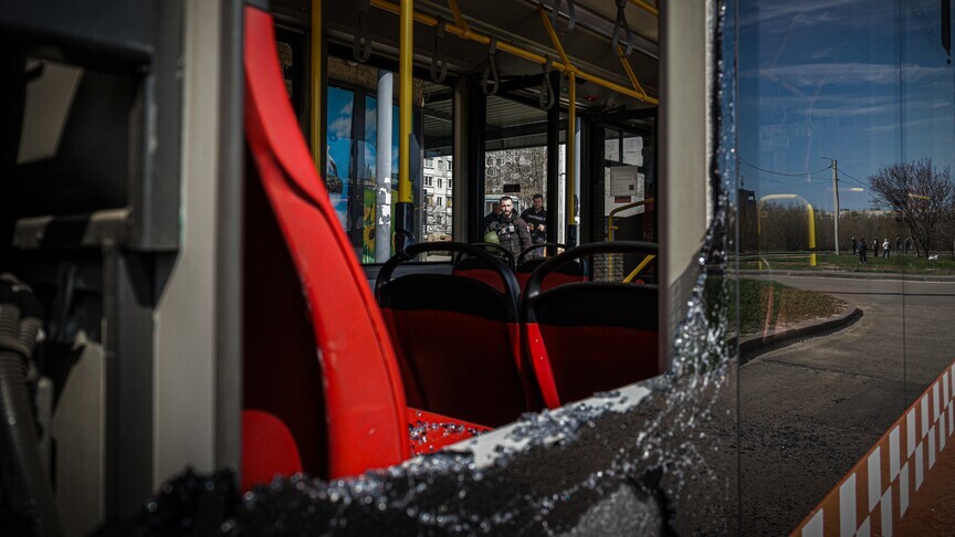 Sulmi rus godet një autobus në Ukrainë  humbin jetën 3 persona dhe 12 të tjerë plagosen