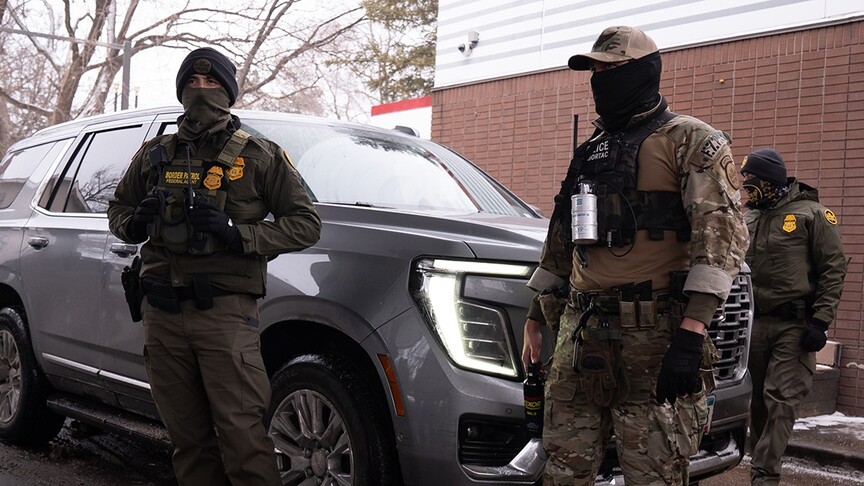 ABD'de ICE ekipleri, gözaltı operasyonunda bir kişiyi vurarak yaraladı