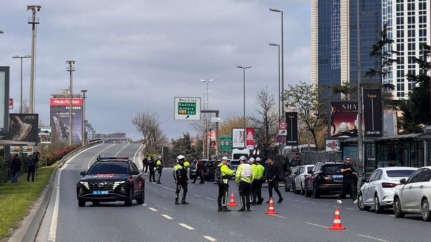 Beşiktaş'ta polis noktasına yönelik terör saldırısına ilişkin gözaltı sayısı 10'a çıktı