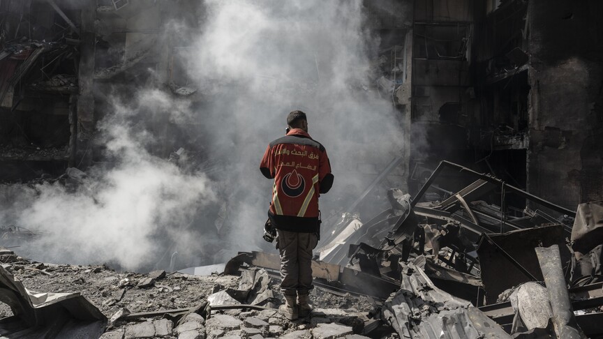 Lübnan hükümetinden orduya "Beyrut'ta devletin kontrolünü güçlendirme ve silahları tek elde toplama" talimatı
