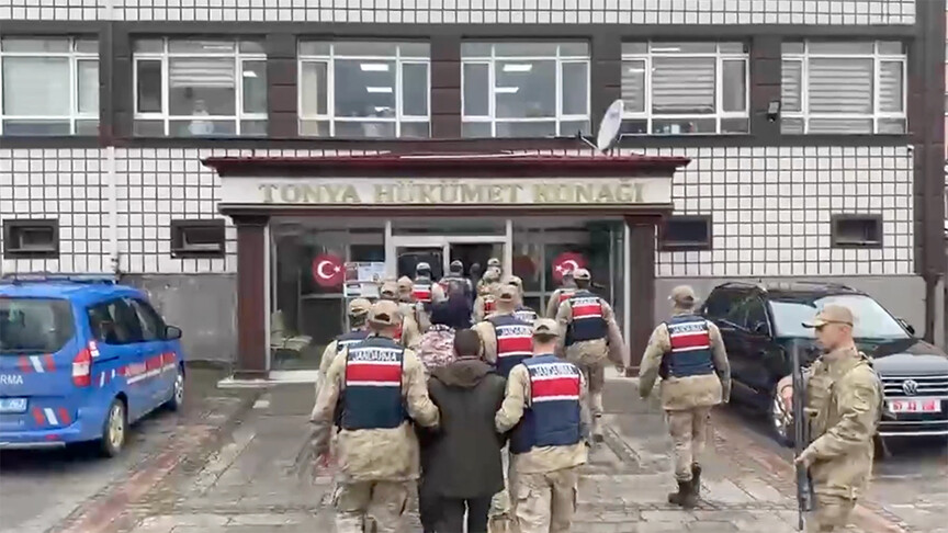 Organize suç örgütlerine yönelik operasyonlarda 49 şüpheli tutuklandı