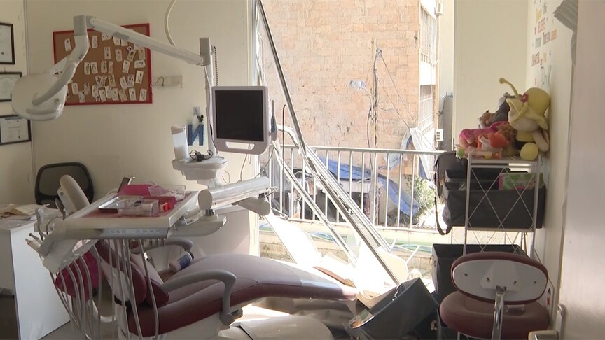 İsrail'in Beyrut'taki saldırılarında klinikleri yıkılan doktorlar, saldırı anını anlattı