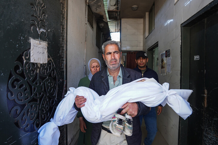 Të shtënat izraelite vrasin një vajzë palestineze brenda klasës në Gaza