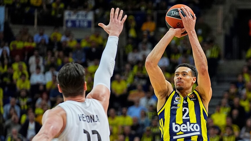 Fenerbahçe Beko, Real Madrid  74-69 yenildi