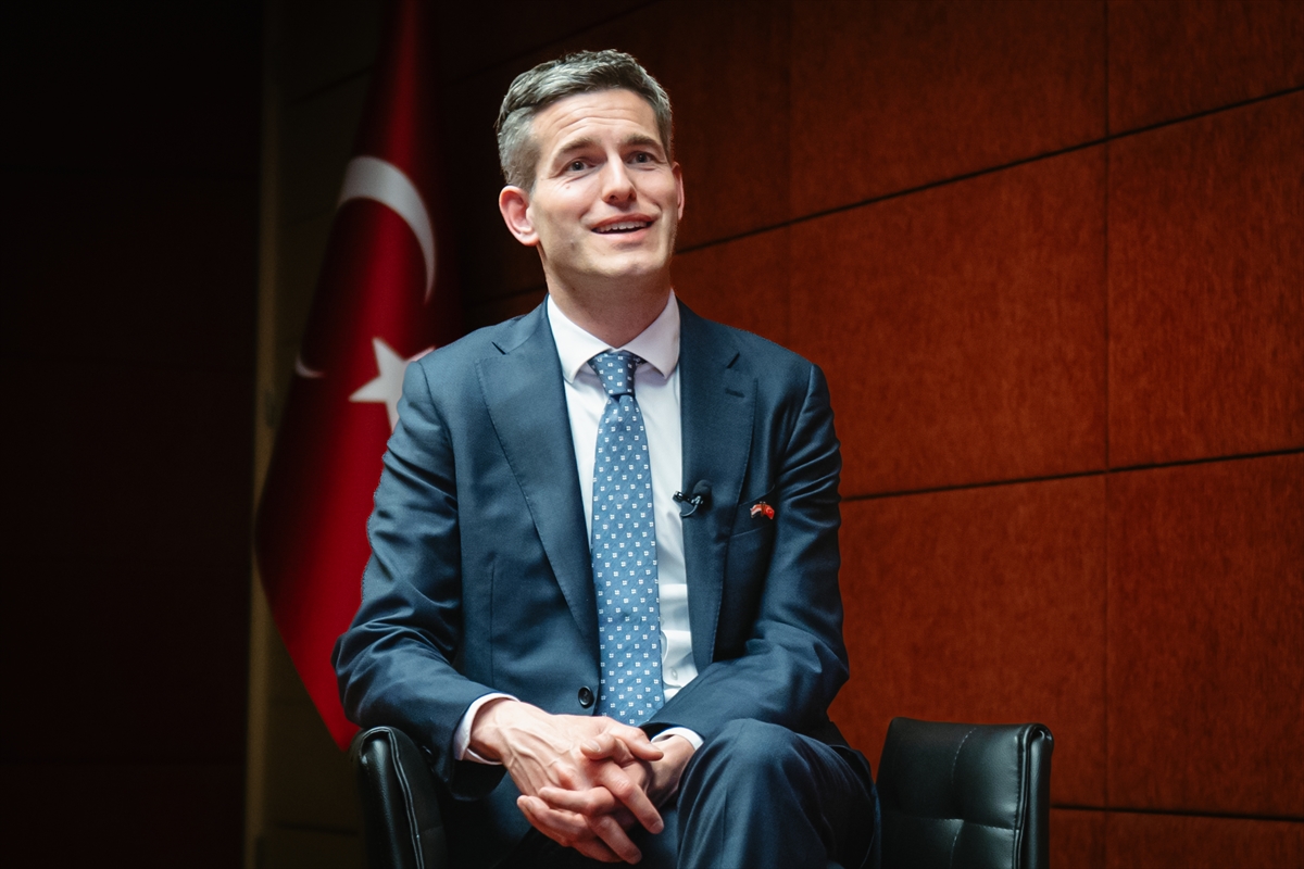 Hollanda Dışişleri Bakanı Berendsen, NATO’nun ABD çıkarlarına uygun olduğunu söyledi