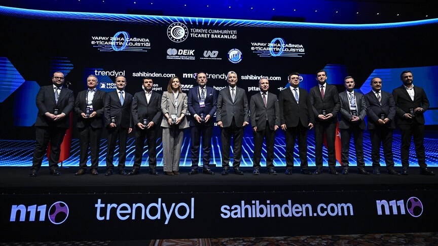 "Yapay Zeka Çağında E-Ticaretin Lojistiği Zirvesi" başladı