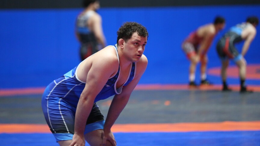 Milli güreşçi Fatih Altunbaş gümüş madalyasını altına çevirmek için çalışıyor