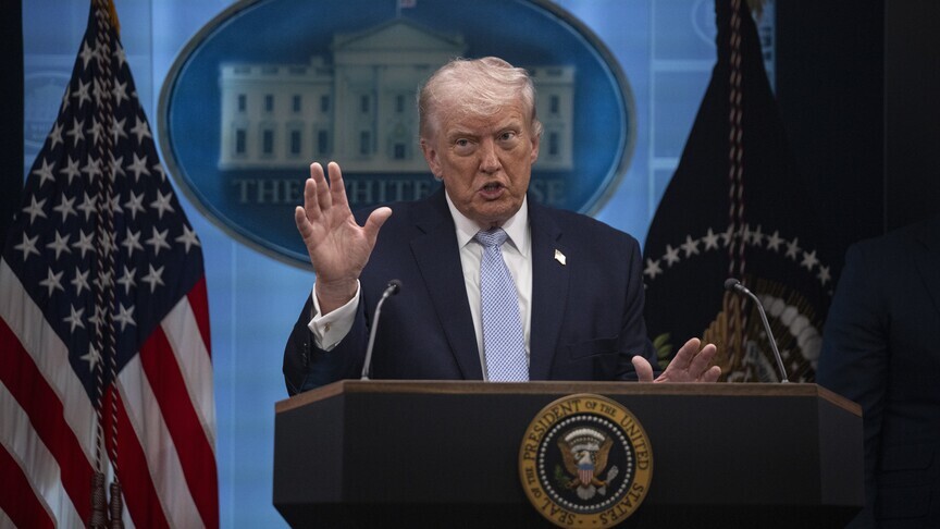 Trump  Irani  nuk ka karta  përveç Ngushticës së Hormuzit para negociatave