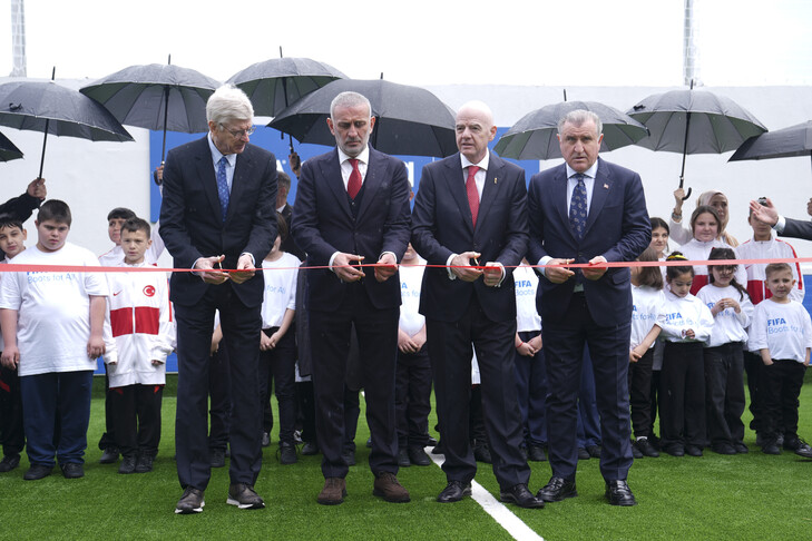 "FIFA Arena" projesinin Türkiye etabının resmi açılışı yapıldı