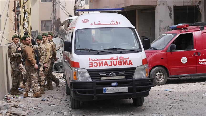 Sulmi ajror izraelit dëmton ambulanca dhe automjete shpëtimi në jug të Libanit