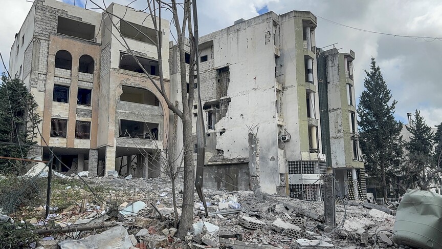 İsrail'in gece boyu Lübnan'a düzenlediği saldırılarda 3 kişi hayatını kaybetti