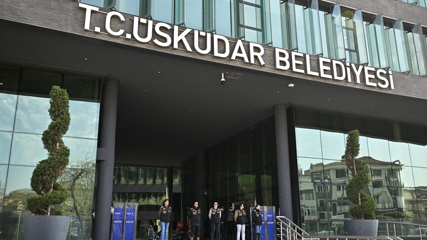 Üsküdar Belediyesine yönelik usulsüzlük soruşturmasında 9 şüpheli tutuklandı