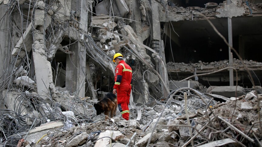 İsrail ordusu, İran'a 10 bin 800'den fazla hava saldırısı gerçekleştirdiğini ileri sürdü