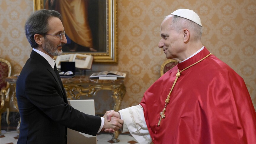 Türkiye'nin Vatikan Büyükelçisi Altun, güven mektubunu Papa'ya sundu