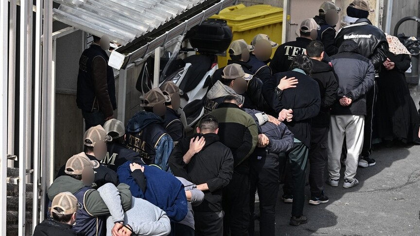 Beşiktaş'ta polis noktasına yönelik terör saldırısına ilişkin gözaltına alınan 12 şüpheli adliyede