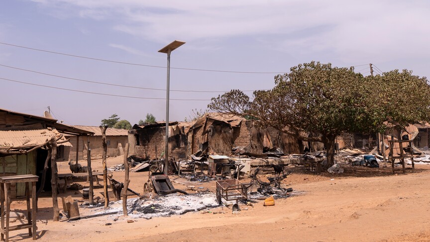 Nijerya'da ordunun yanlışlıkla düzenlediği hava saldırısında 56 sivil öldü