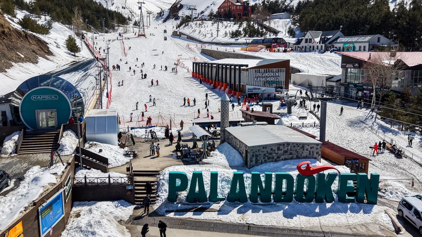 Palandöken'de kayak sezonu 30 Nisan'a kadar uzatıldı