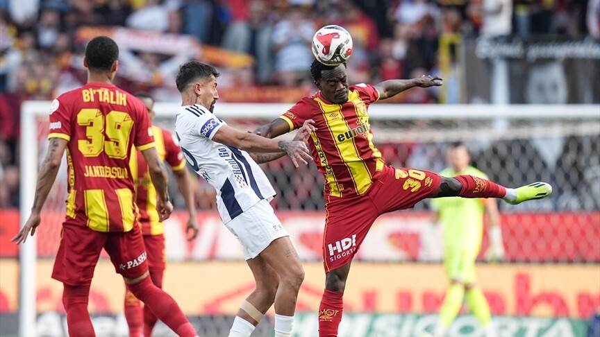 Göztepe sahasında Kasımpaşa ile 3-3 berabere kaldı