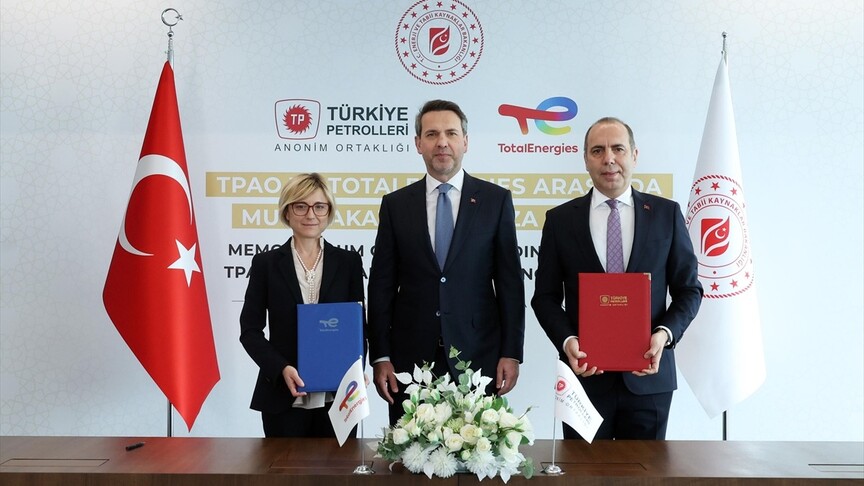 Bakan Bayraktar, TPAO ve TotalEnergies'in mutabakat zaptı imzaladığını bildirdi