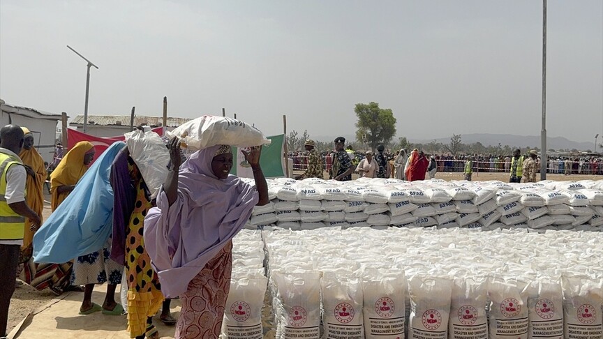 AFAD'dan Nijerya'daki yerinden edilmiş kişilere 36 tonluk gıda yardımı