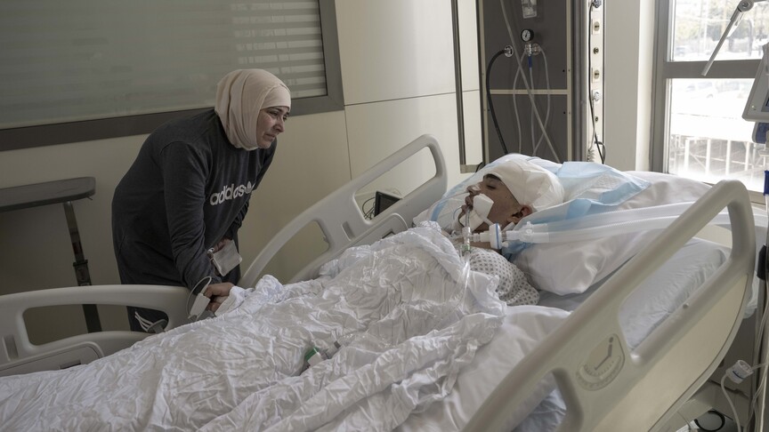 İsrail'in Lübnan'a saldırısında ağır yaralanan 16 yaşındaki Halid, yoğun bakımda yaşam mücadelesi veriyor