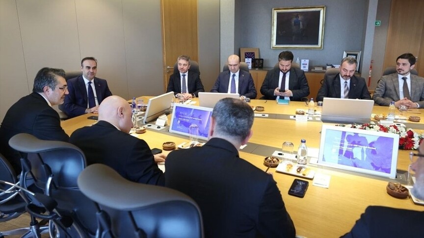 Bakan Kacır: Küresel ekonomideki zorluklara rağmen yatırımları hızlandırmayı ve üretimi büyütmeyi sürdüreceğiz