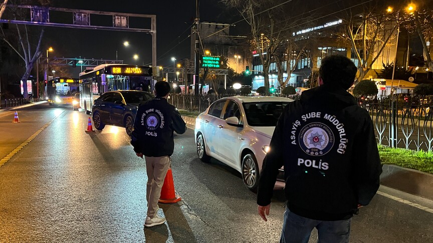 İstanbul'da yapılan uygulamada 1149 kişi gözaltına alındı