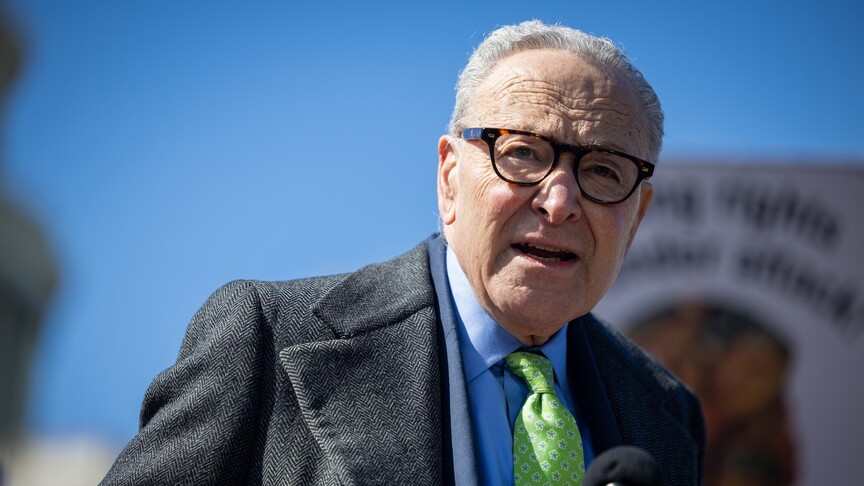 ABD Senatosu Azınlık Lideri Schumer, ülkesinin İran'a saldırılarını "destansı başarısızlık" olarak nitelendirdi