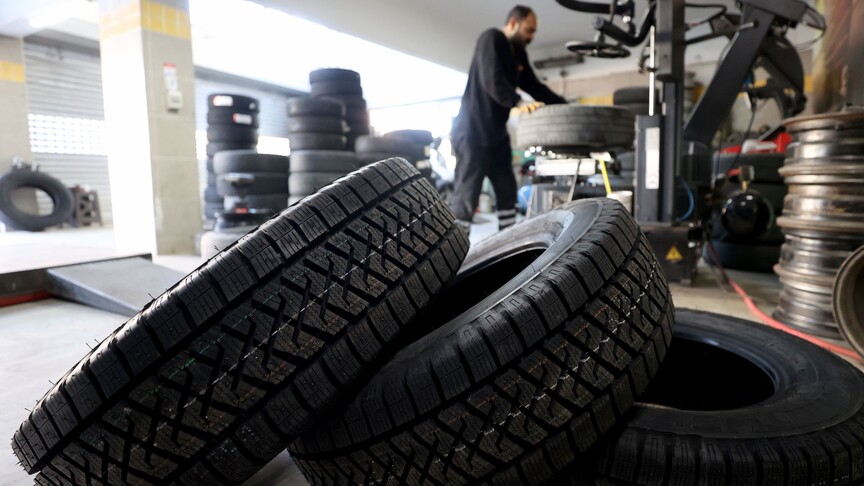 Zorunlu kış lastiği uygulaması sona ererken sürücülere "mevsimsel fark" uyarısı