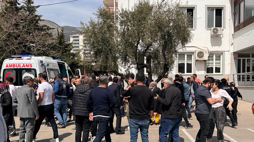 Şanlıurfa ve Kahramanmaraş'taki okul saldırılarına ilişkin 83 kişi hakkında gözaltı kararı verildi