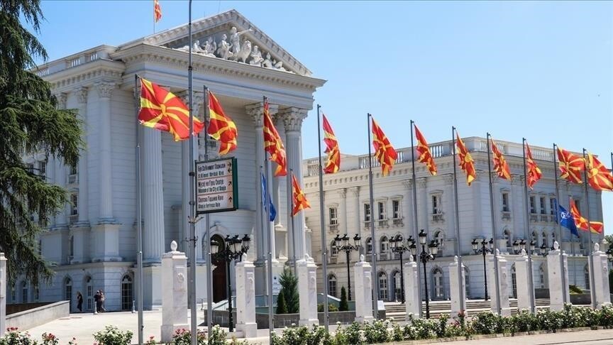 Maqedonia e Veriut zgjat gjendjen e krizës deri më 20 korrik për shkak të rreziqeve në furnizimin me naftë