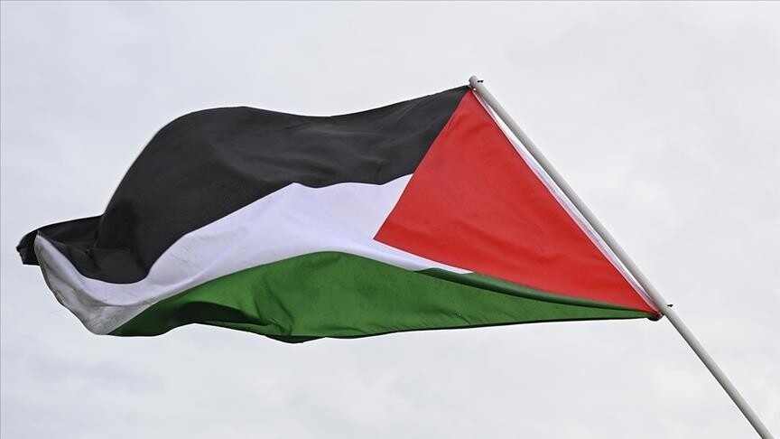 Komuna franceze La Courneuve ngre flamurin palestinez në përgjigje të projektligjit për antisemitizëm