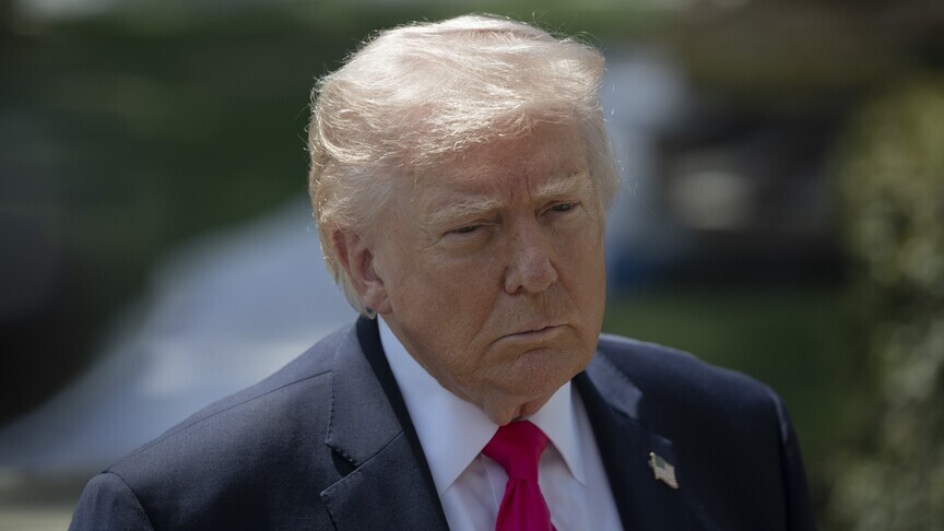 Trump  Irani njoftoi se  Ngushtica e Iranit  është hapur plotësisht