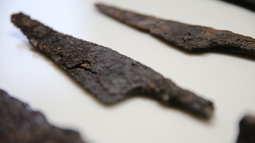 Hadrianopolis Antik Kenti'nde 1500 yıllık bıçaklar gün yüzüne çıkarıldı